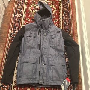 NWT northface snowboard/ski jacket